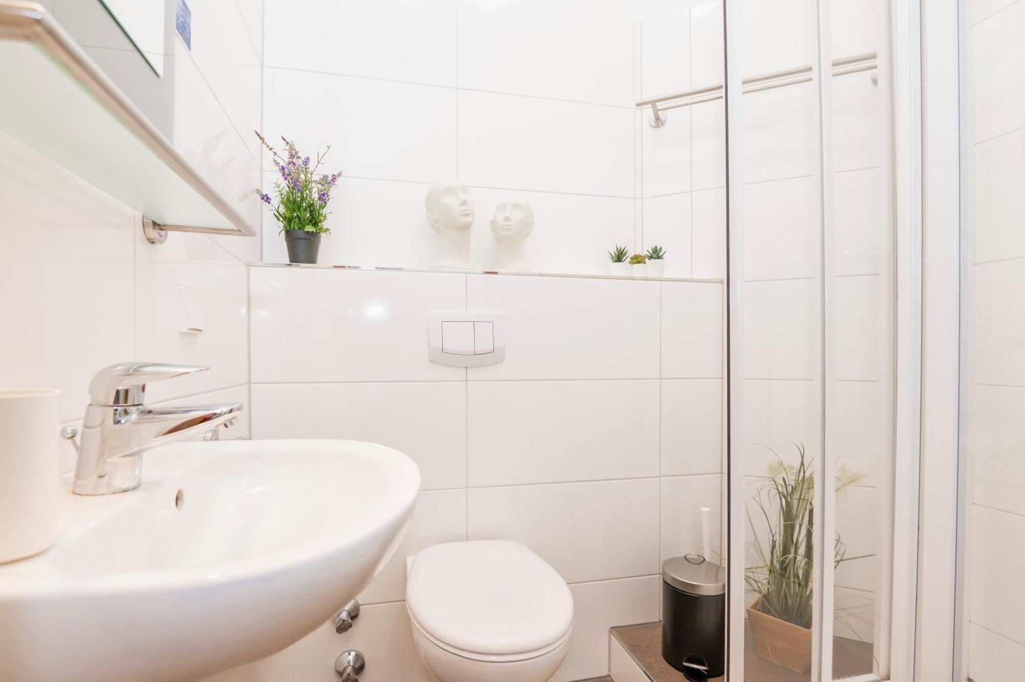 Kurzzeitglueck 24H Self Check-In E02 Apartment Essen Bagian luar foto
